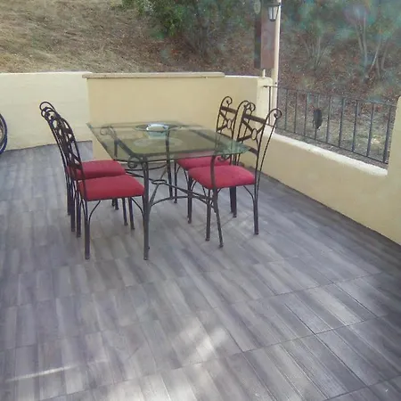 Loue A Porticcio Appart/maisonnette * Porticcio (Corsica)